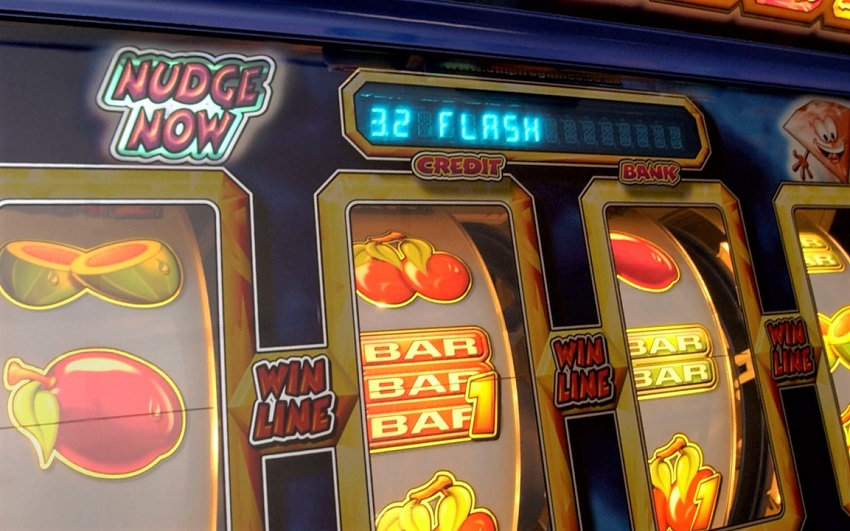 Скачать бесплатно flash игры - игровые автоматы покер онлайн с начальным депозитом